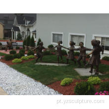 Bronze Children Hand-in Hand Escultura À Venda